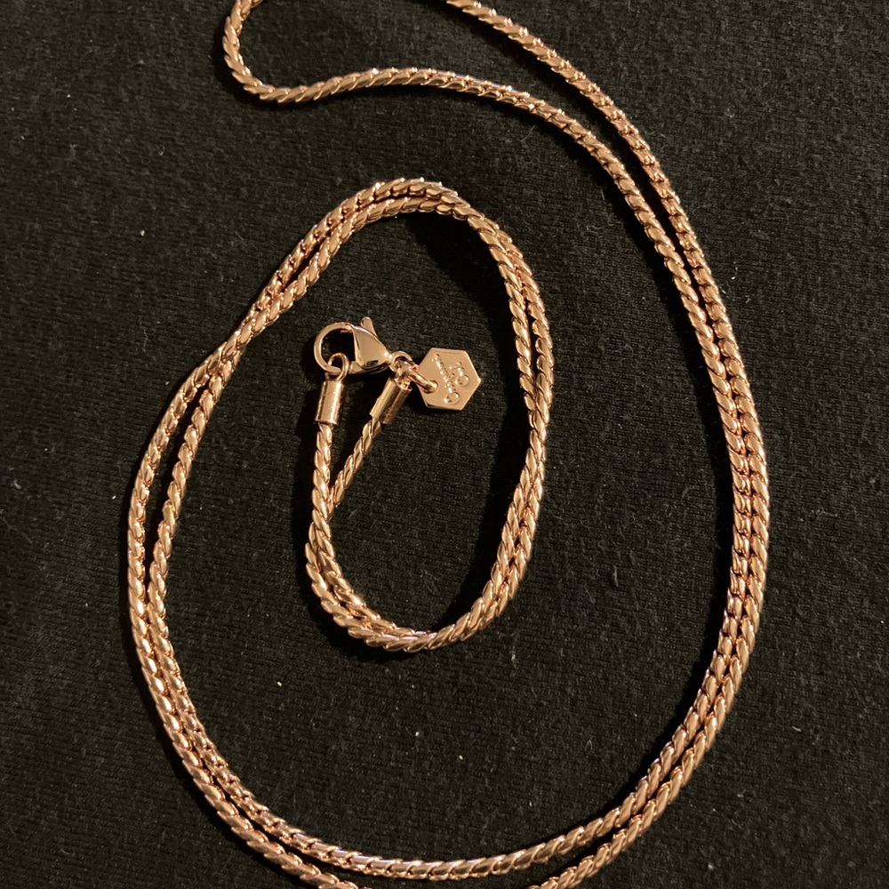 Origami Owl Rose Gold Necklace 30”